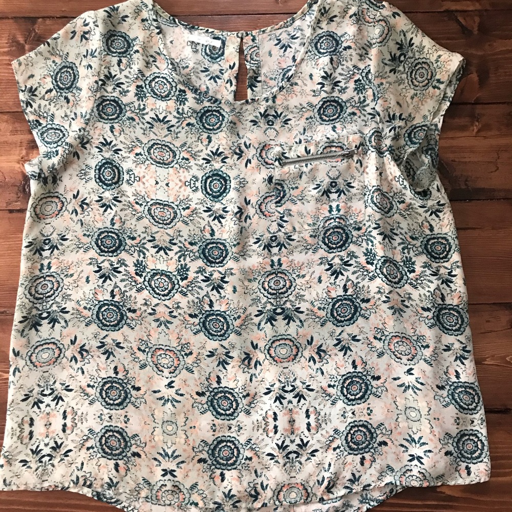 Maurices XL short sleeve shirt